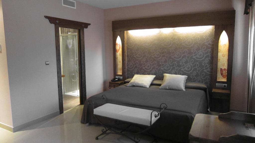 Hotel La Brasa Vélez de Benaudalla Habitación foto